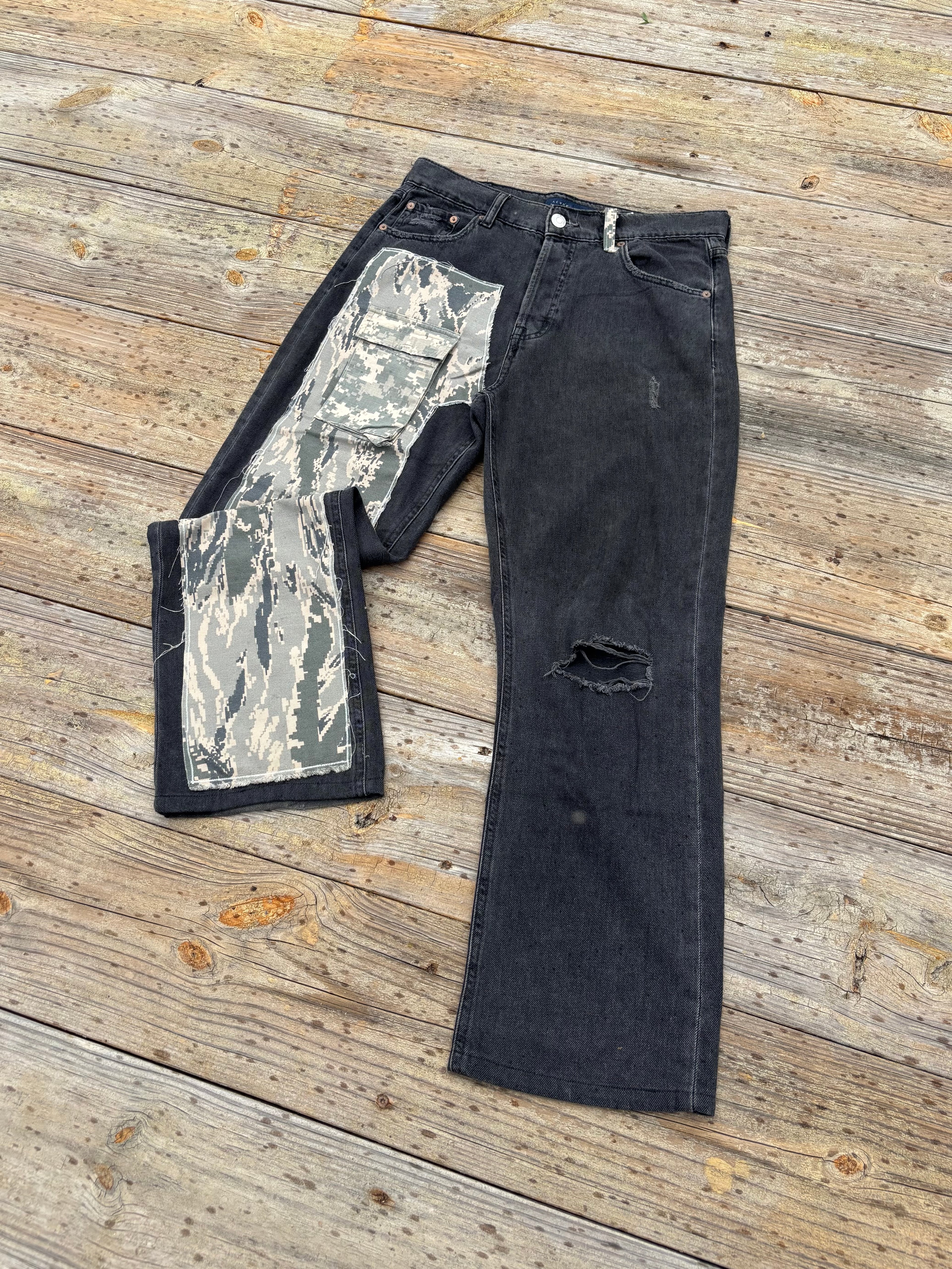 1 of ⇂ CAMO LEG JEANS