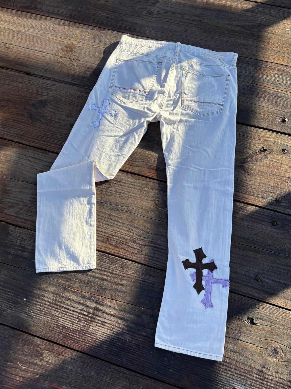 1 of ⇂ CROSSED COLORS JEANS