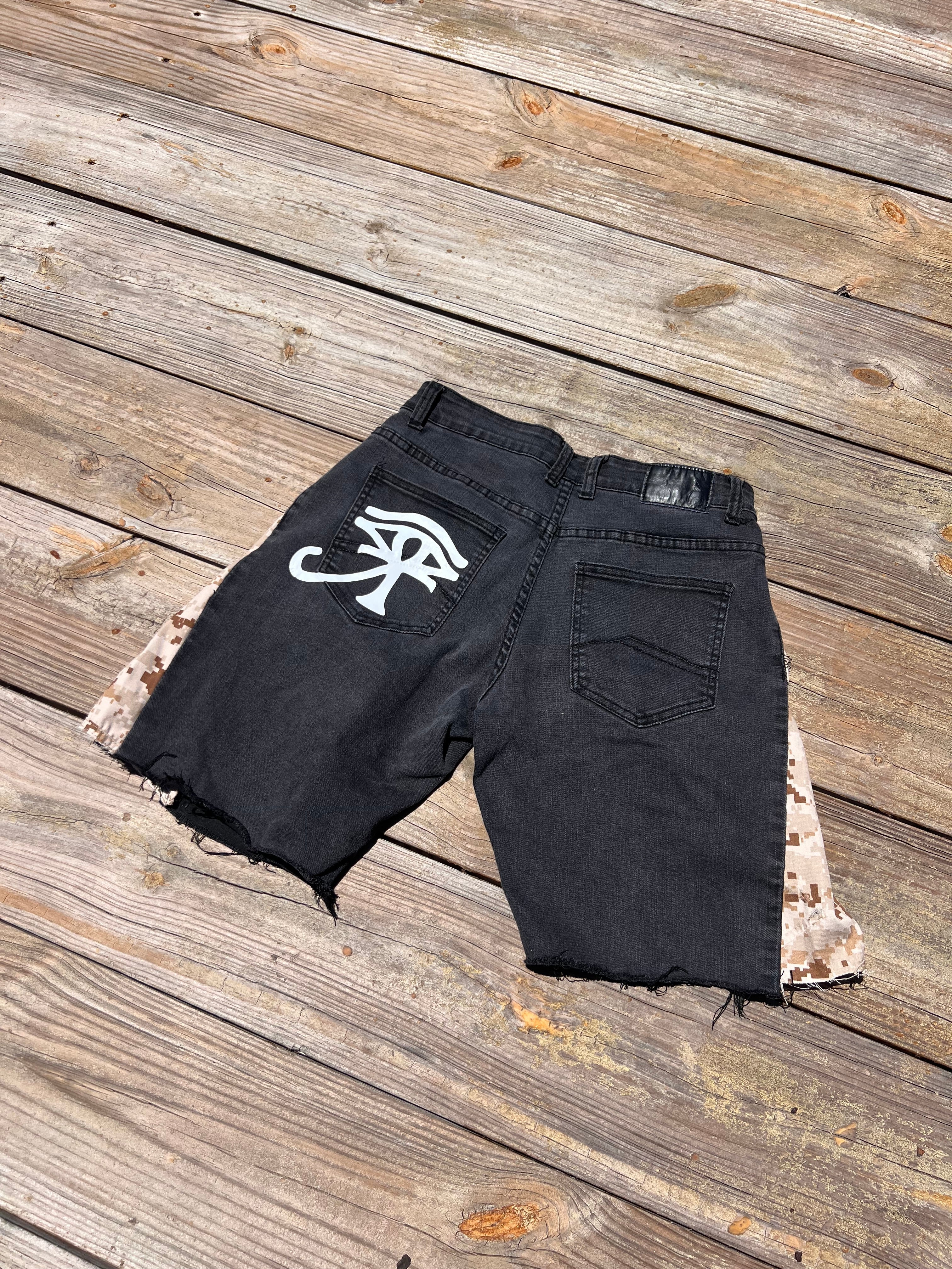 1 of ⇂ BELL CAMO JORTS